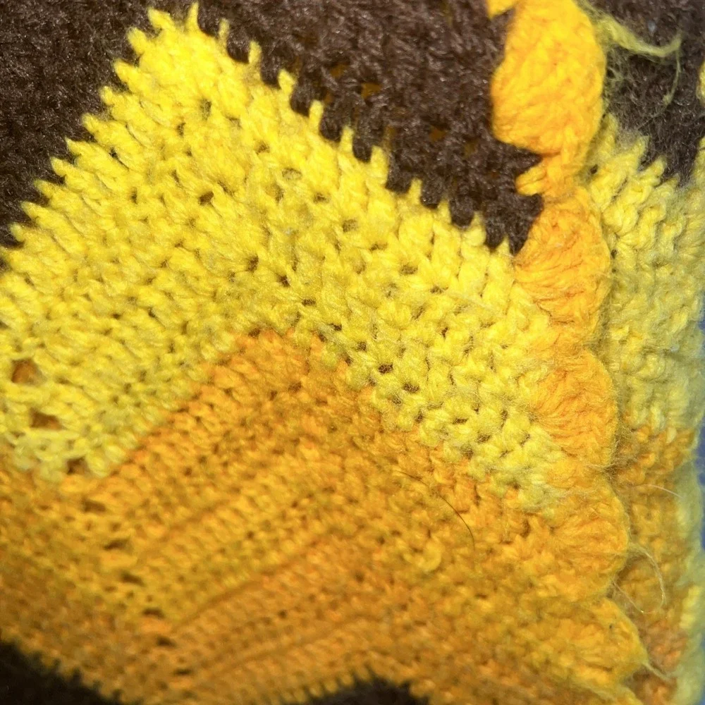 Vintage Boho Zig Zag‎ Crocheted Afghan. Beautiful hand made 80x130 Lemon  Pumkin